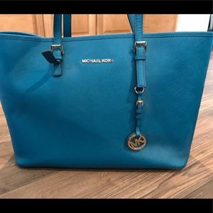Michael Kors Jet Set Tote
